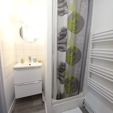 Simplicien *cosy* Plein Centre De *tv* Wifi *cafe* Apartman