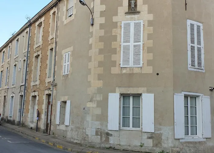 Apartment Simplicien *cosy* Plein Centre De *tv* Wifi *cafe* *