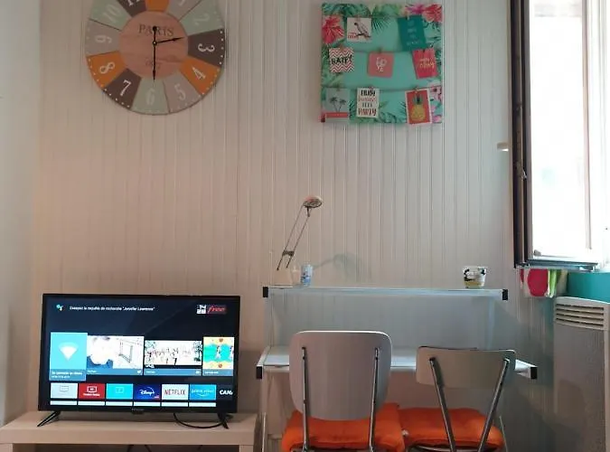 Simplicien *cosy* Plein Centre De *tv* Wifi *café* Apartamento Poitiers