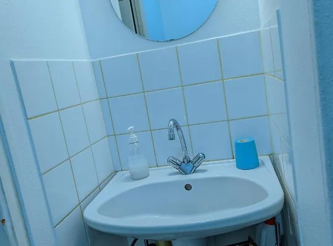 Simplicien *cosy* Plein Centre De *tv* Wifi *cafe* *