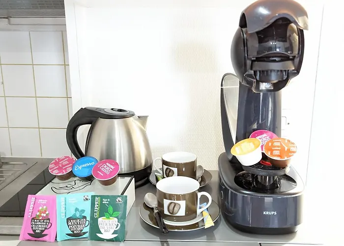 Simplicien *cosy* Plein Centre De *tv* Wifi *cafe*