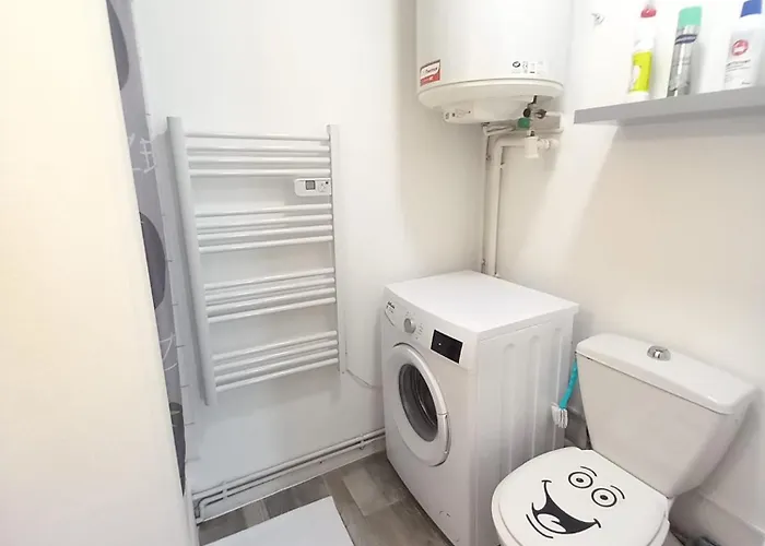 Simplicien *cosy* Plein Centre De *tv* Wifi *cafe* *